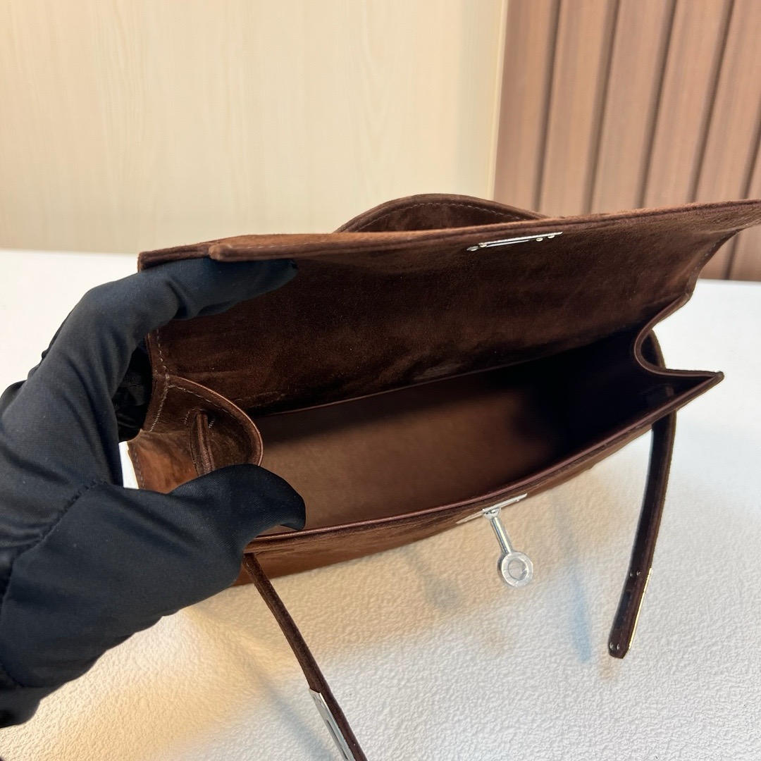 KL Pochette 22cm Suede 进口麂皮 泰迪色 银扣 全手工蜡线缝制 Phw