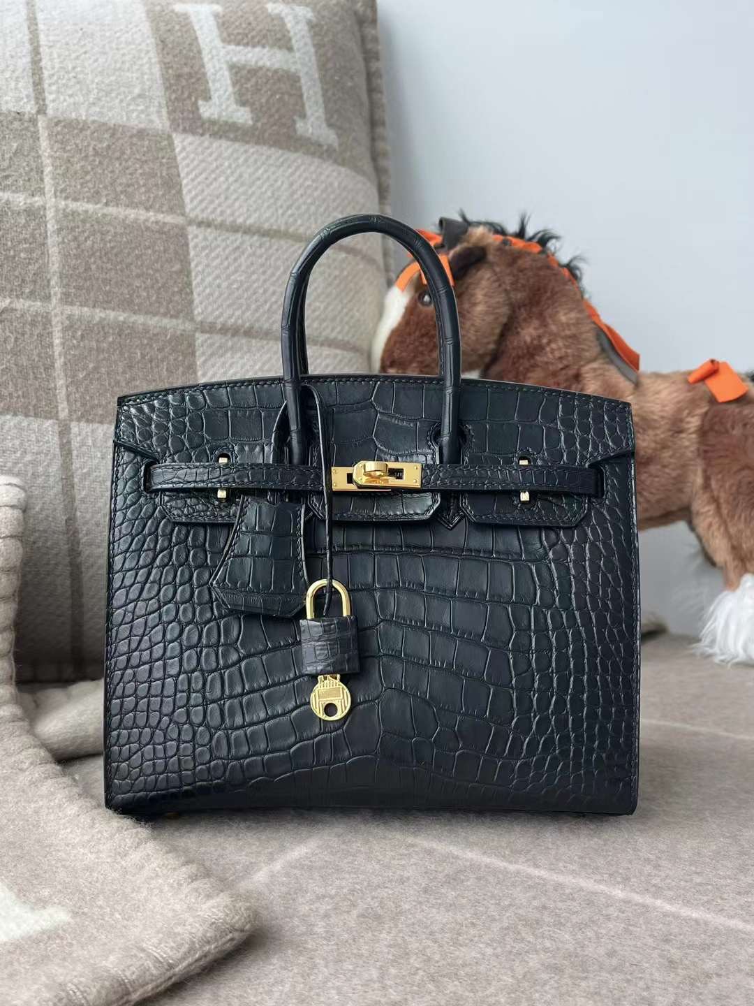 HM bk 20cm crocodile ck89 noir