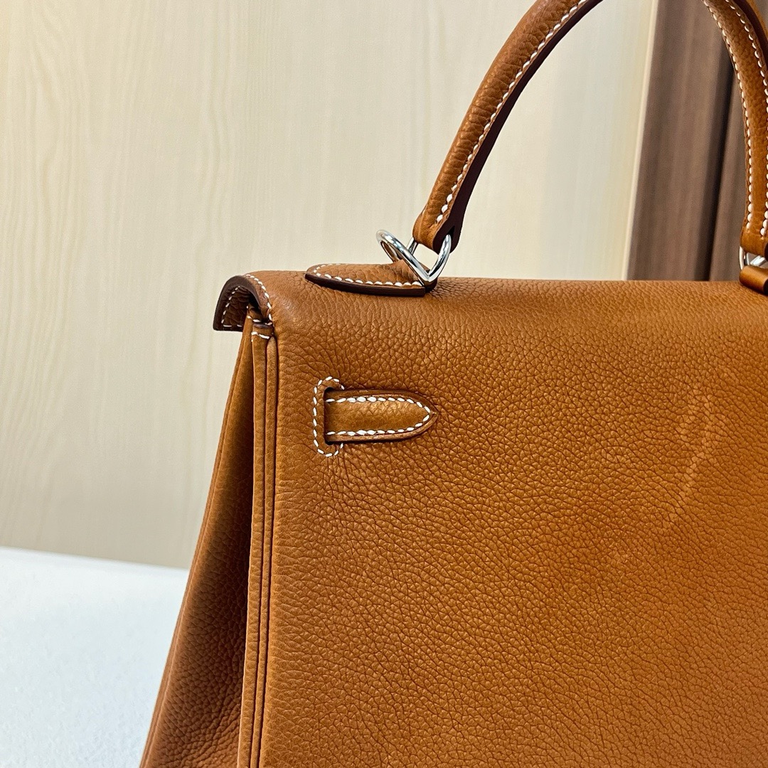 HM kl 25cm Barenia Leather