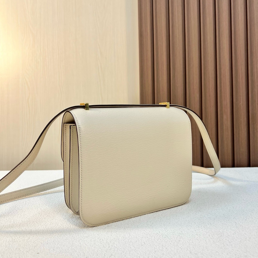 Constance 18cm Chevre 进口山羊皮 I2奶油白 金扣 全手工蜡线缝 Ghw