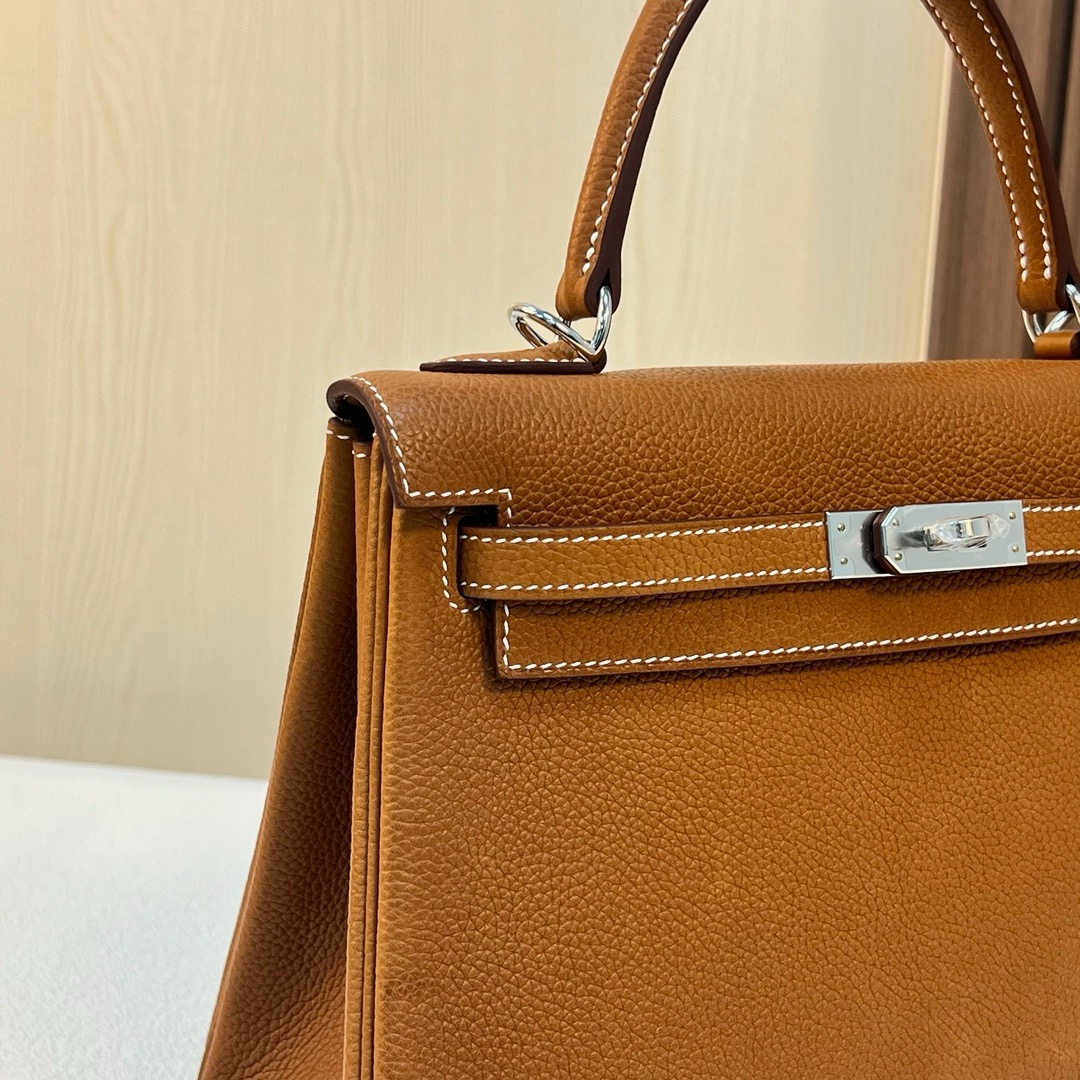 HM kl 25cm Barenia Leather