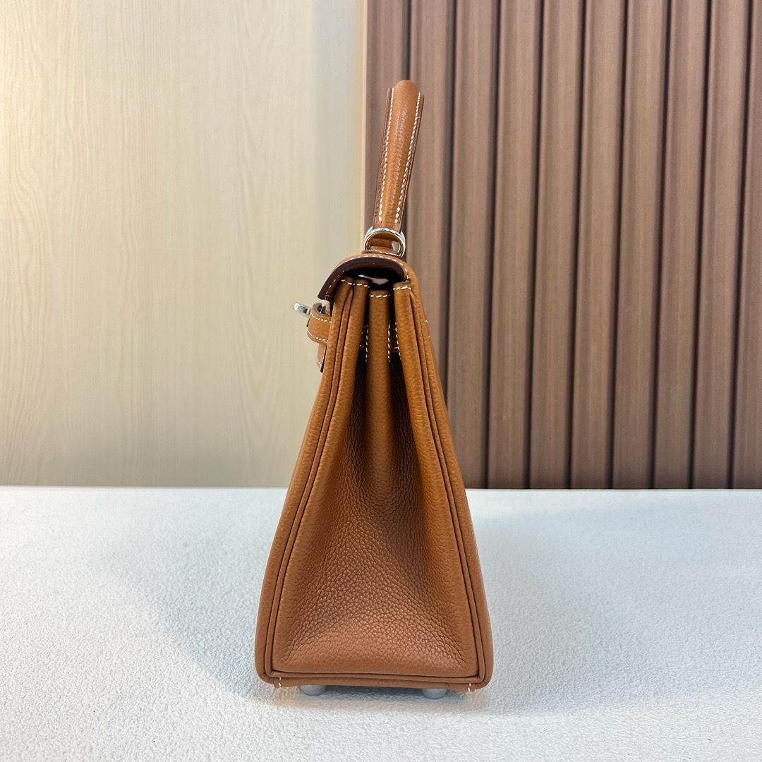 HM kl 25cm Barenia Leather