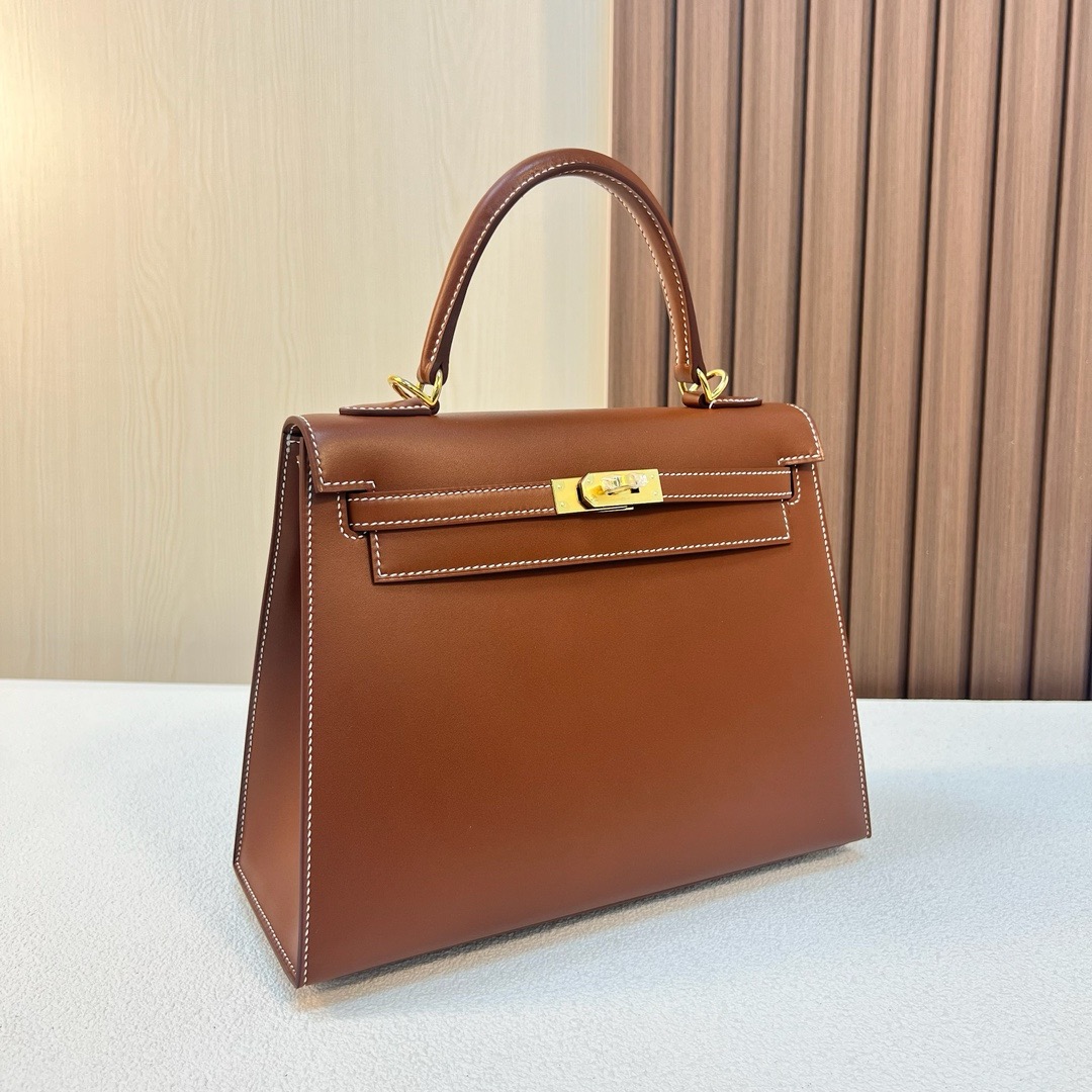 HM kl 25cm Barenia Leather