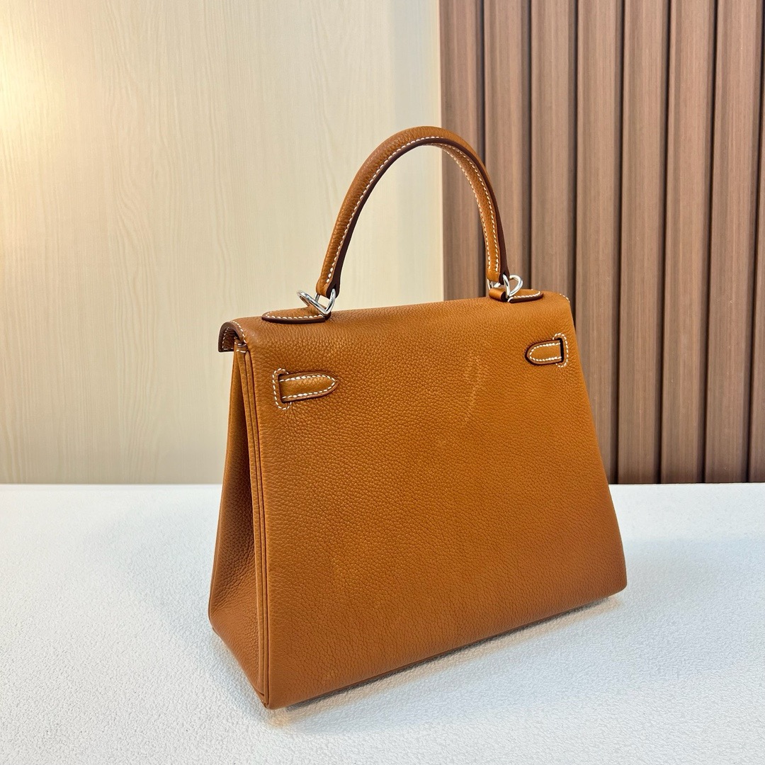 HM kl 25cm Barenia Leather