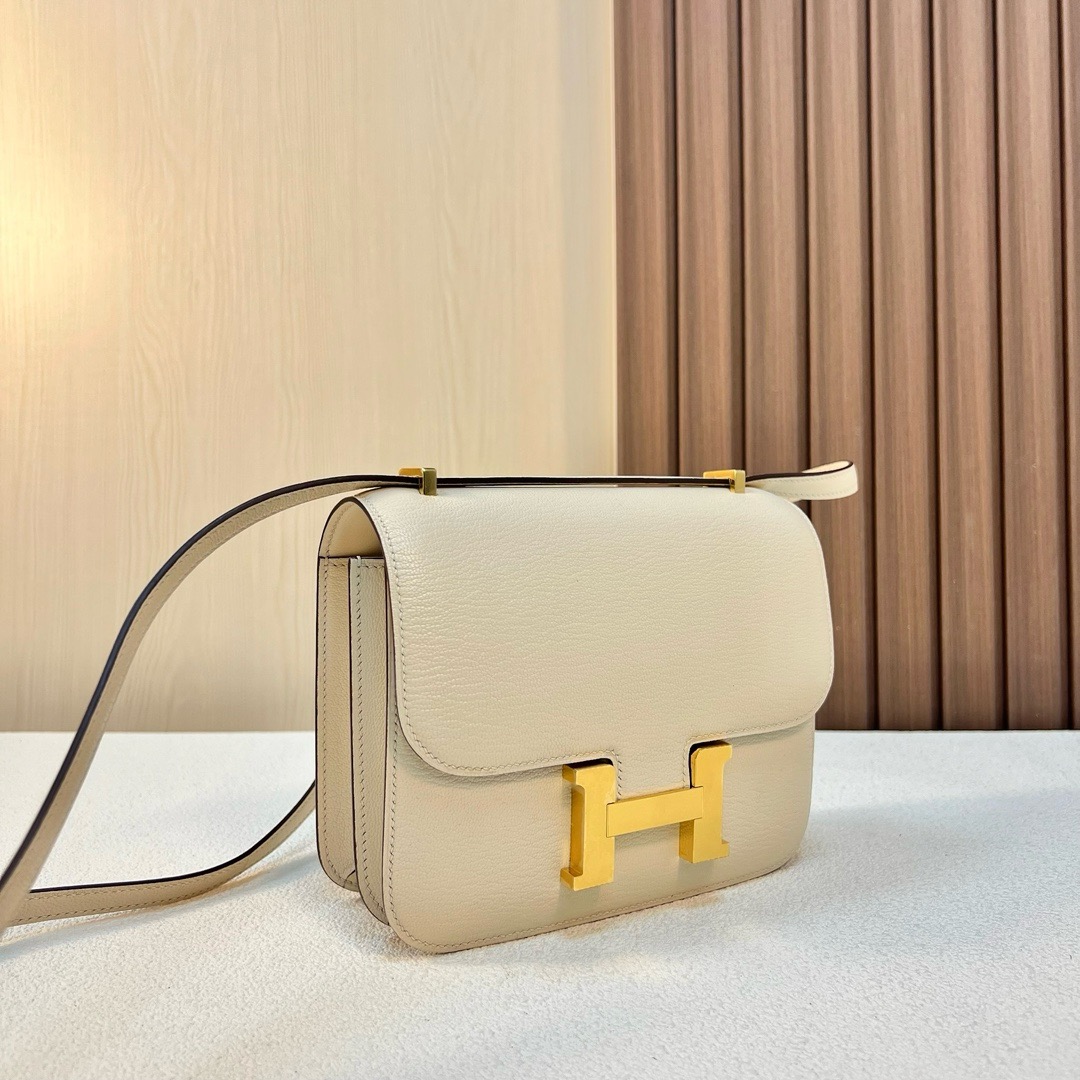 Constance 18cm Chevre 进口山羊皮 I2奶油白 金扣 全手工蜡线缝 Ghw