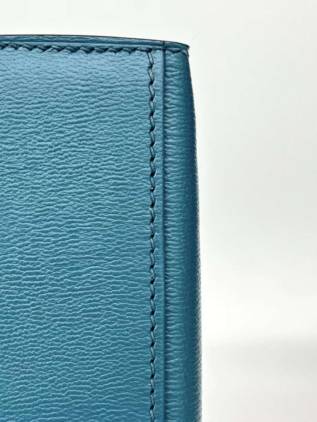 KL Elan B3 Bleu Zanzibar color