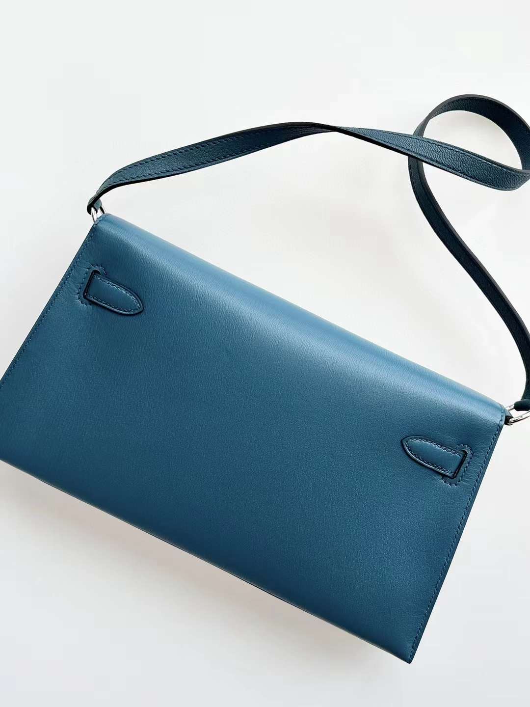 KL Elan B3 Bleu Zanzibar color