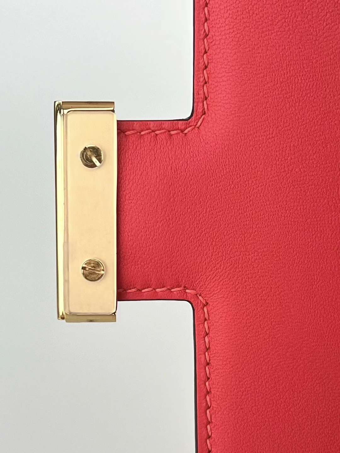 C18 Ostrich Q5 Rose casaque