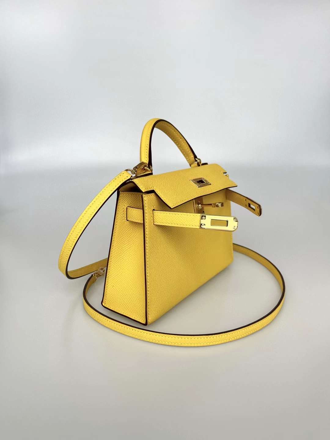 Kuwait MK2 Epsom 9O jaune de naples