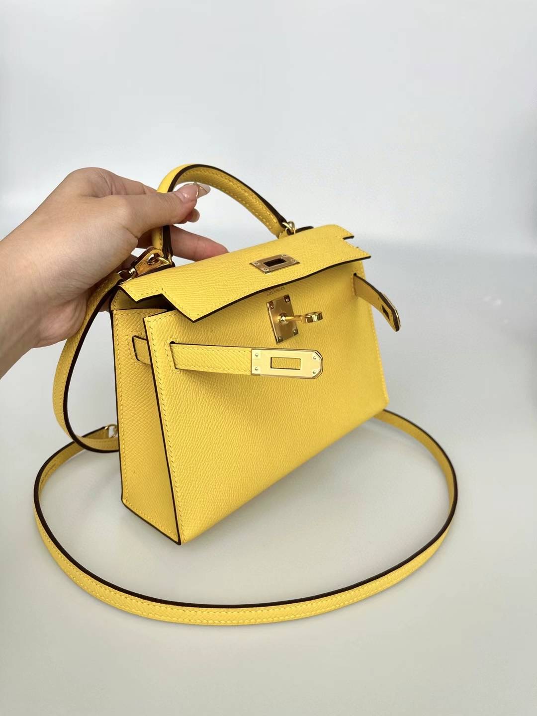 Kuwait MK2 Epsom 9O jaune de naples