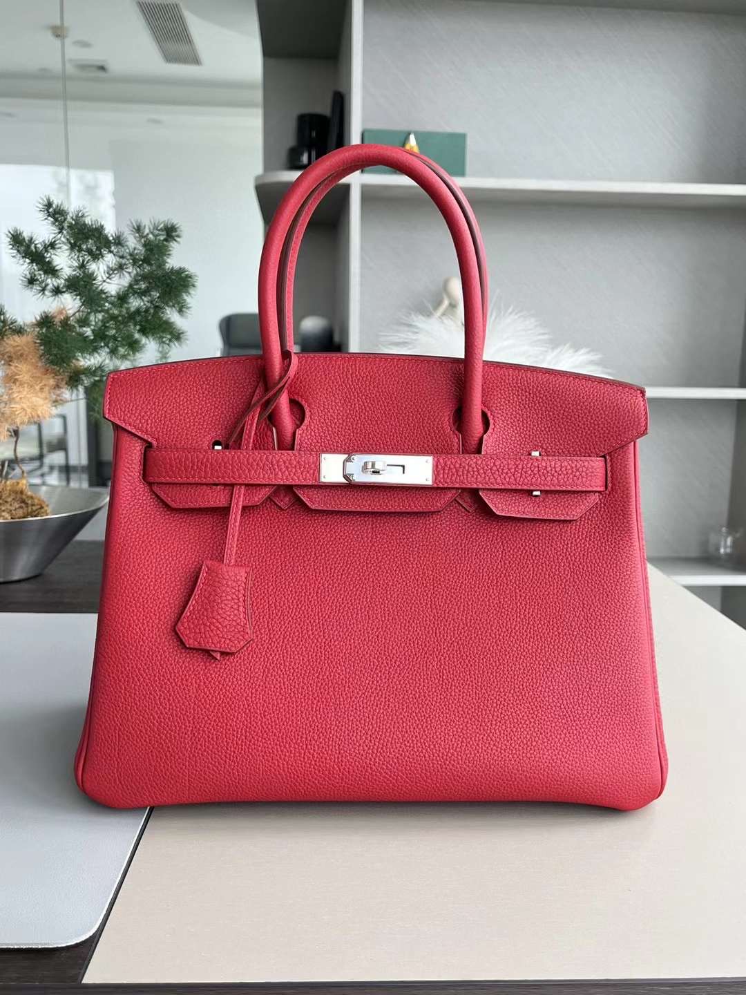Hongkong HM B30 Togo Red Color