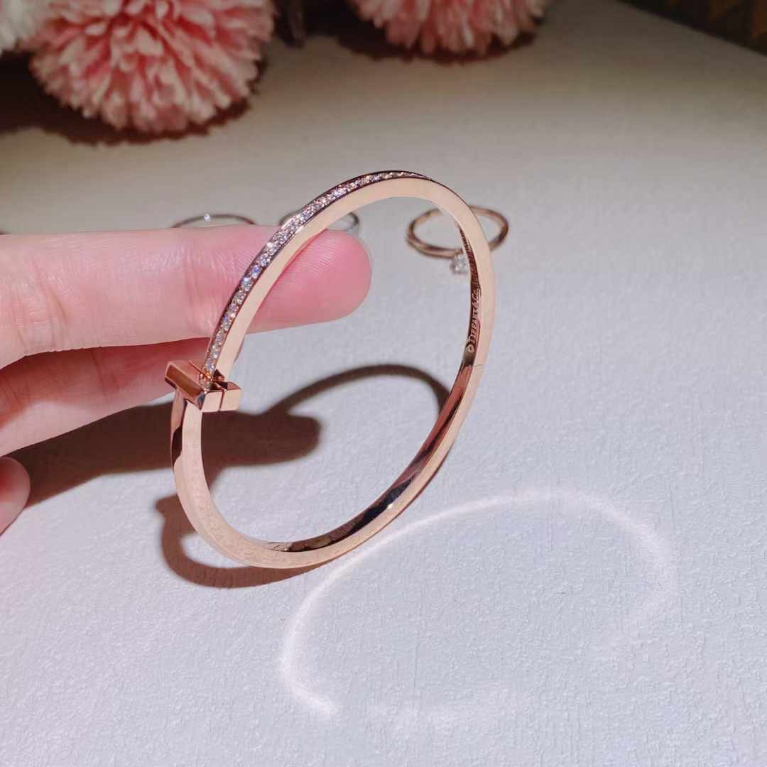 T1 Narrow Diamond Hinged Bangle