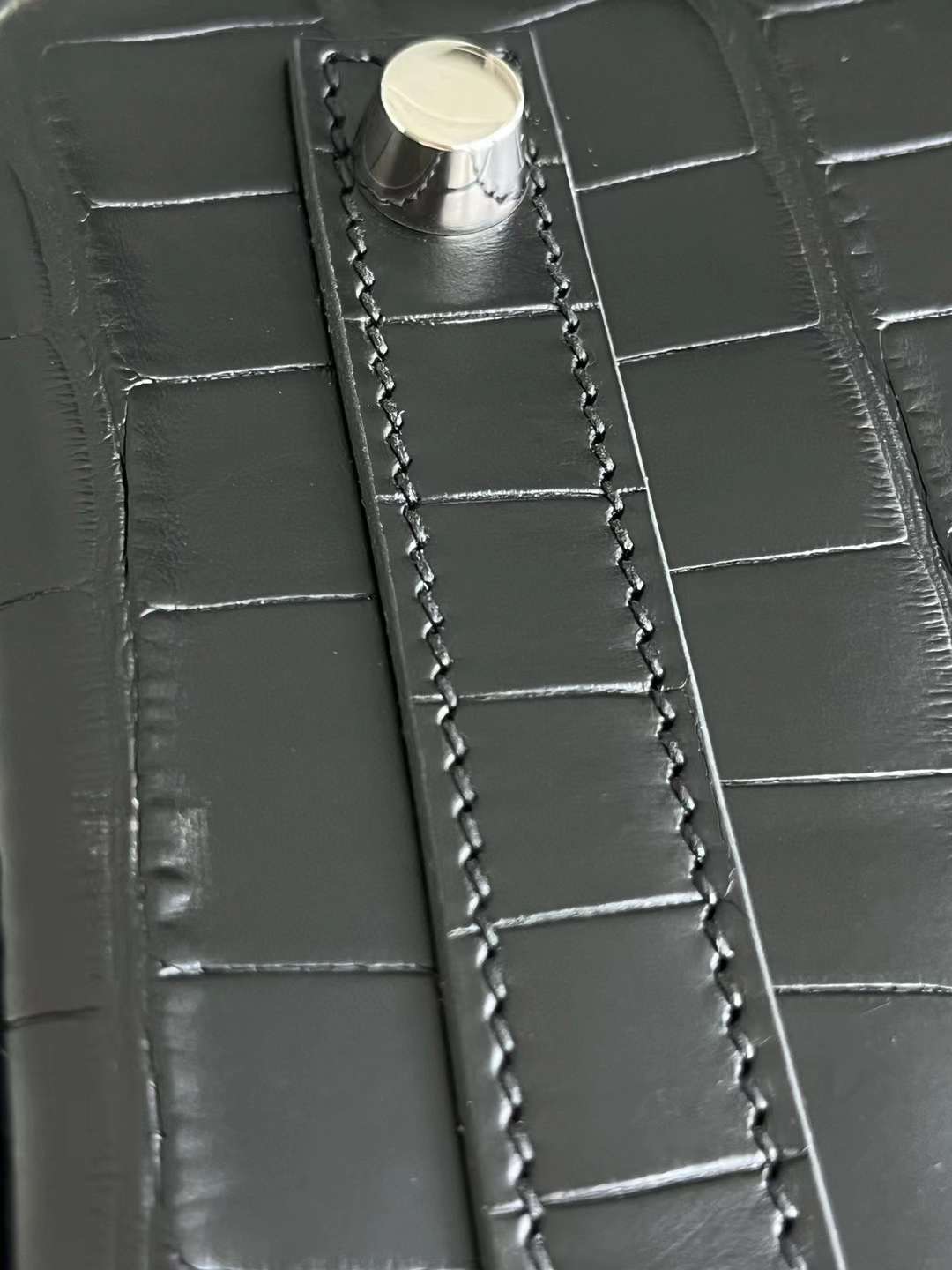 Bk25 crocodile 黑色雾面美洲鳄 银扣