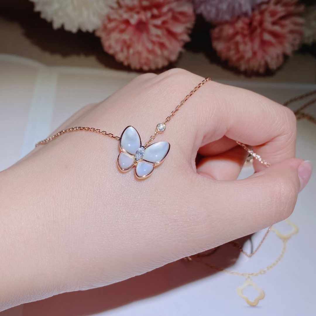 VCA Two Butterfly pendant necklace