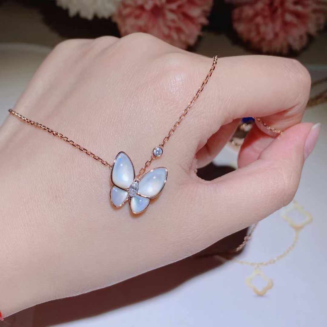 VCA Two Butterfly pendant necklace