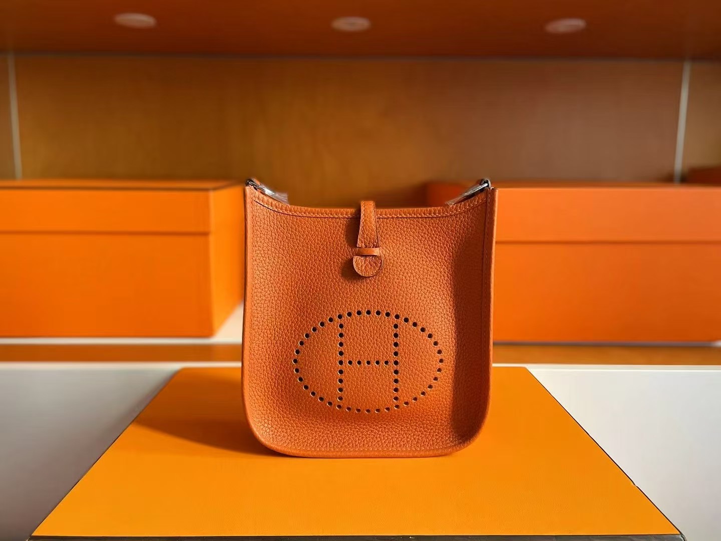 Evelyn VIP Quality 93 Orange