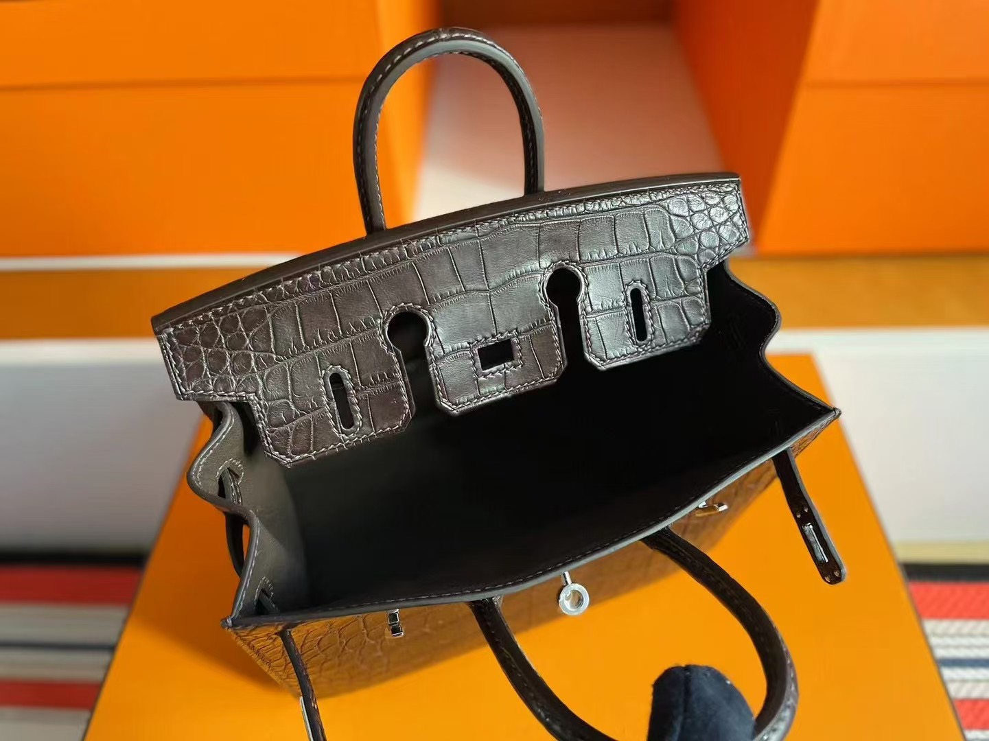 BK20 Sellier Havane Crocodile Matte