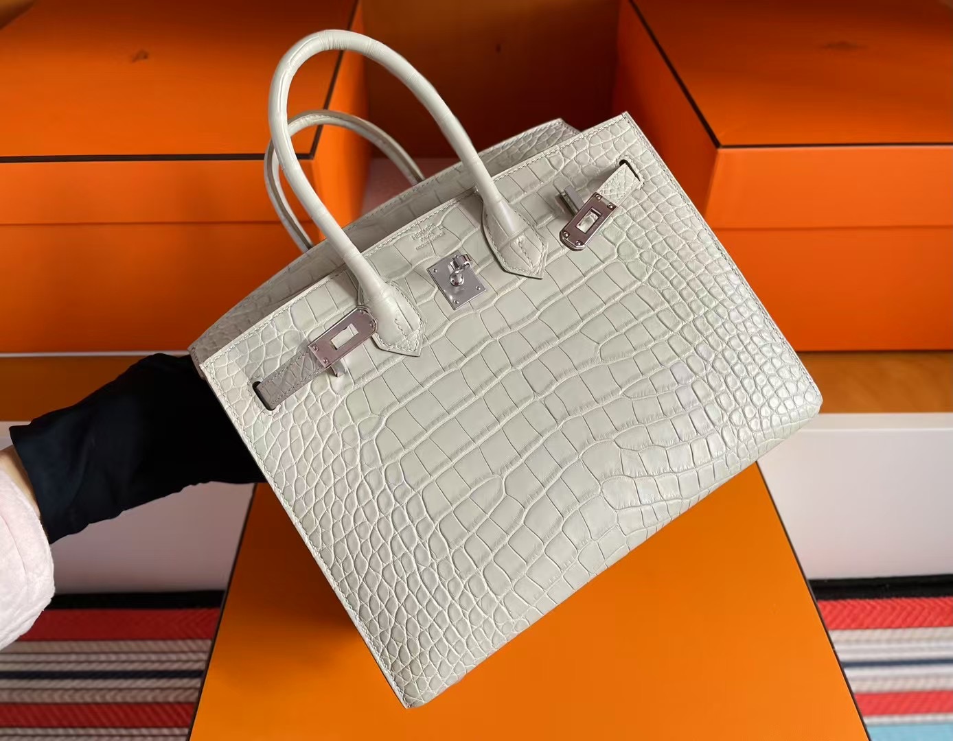 BK25 VIP Crocodile Matte 8L Beton