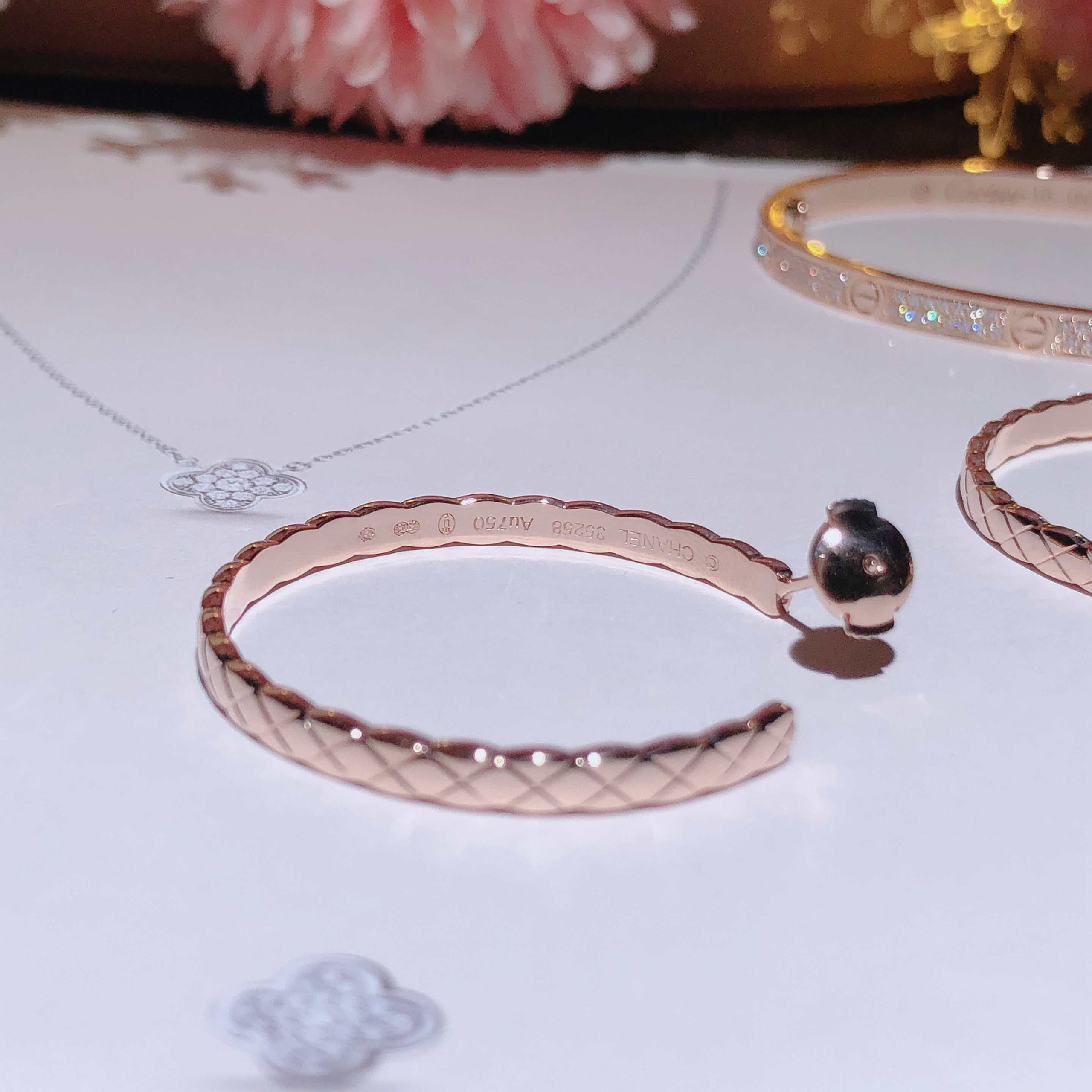 Coco earring 18k gold
