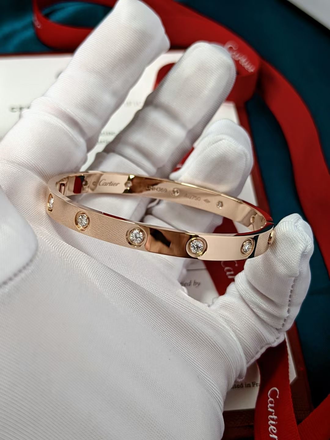 Love Bracelet 18k Yellow Gold 10 Diamonds