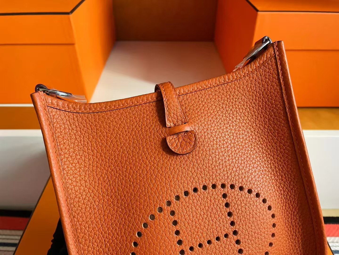 Mini Evelyn Orange color