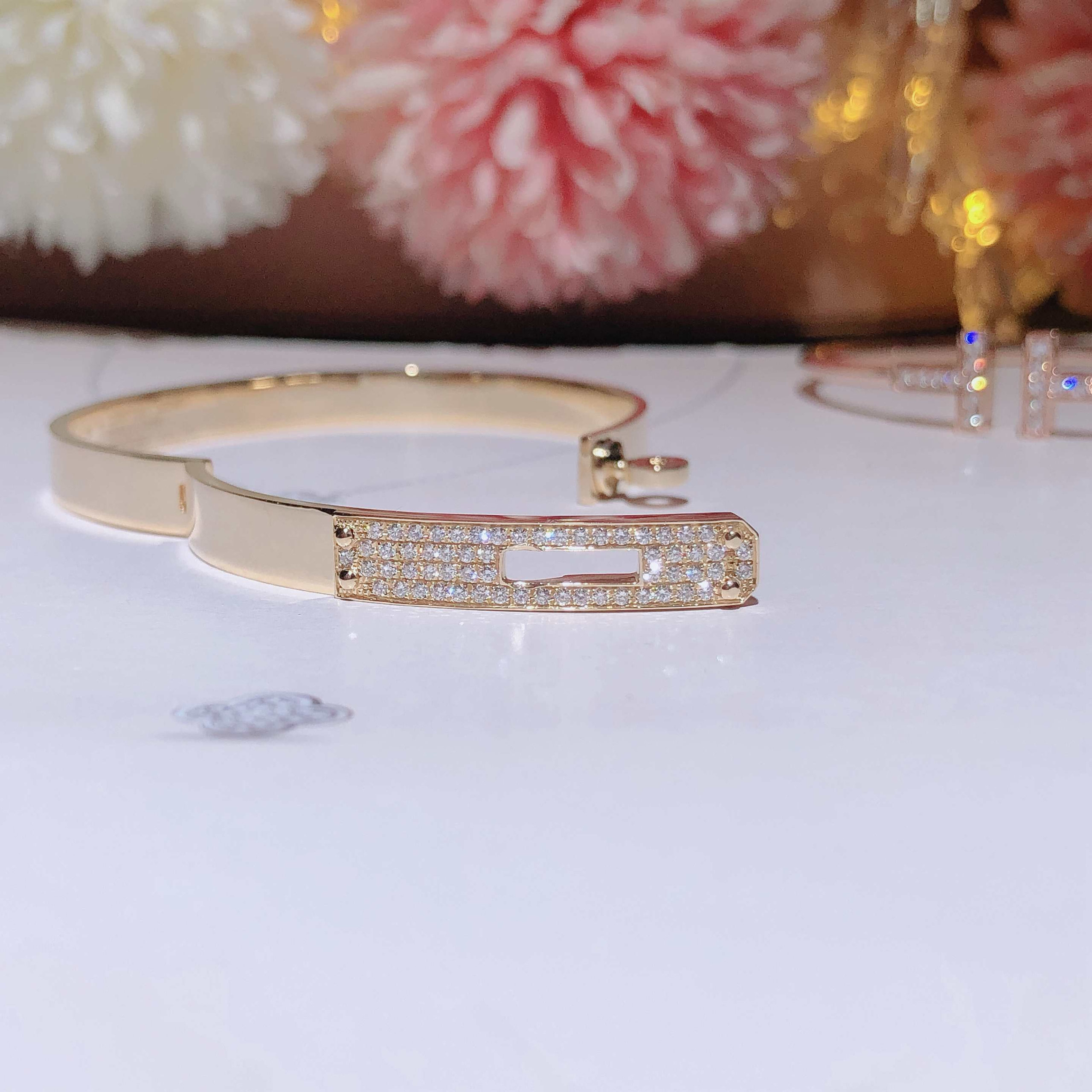 Hmes bracelet 18k gold with diamond
