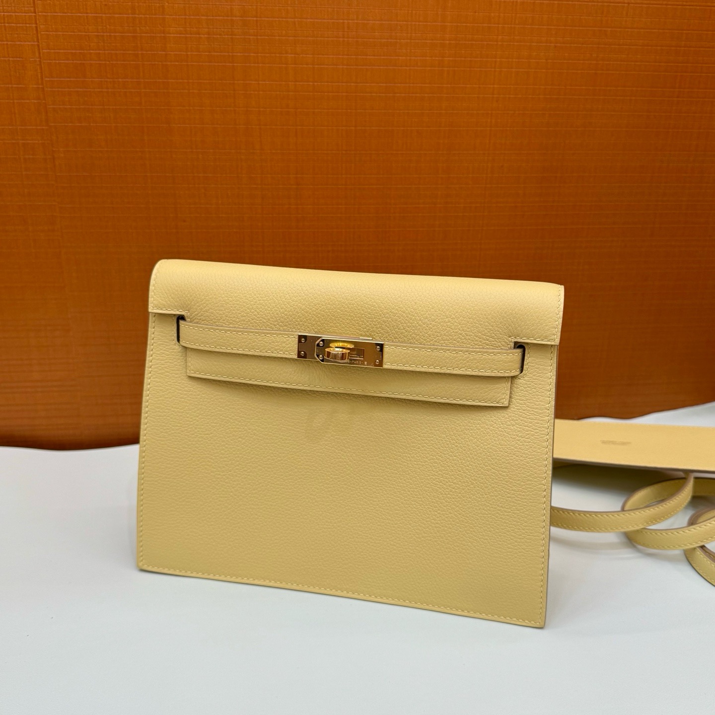 KL Danse 22cm Evercolor 1Z Jaune Poussin