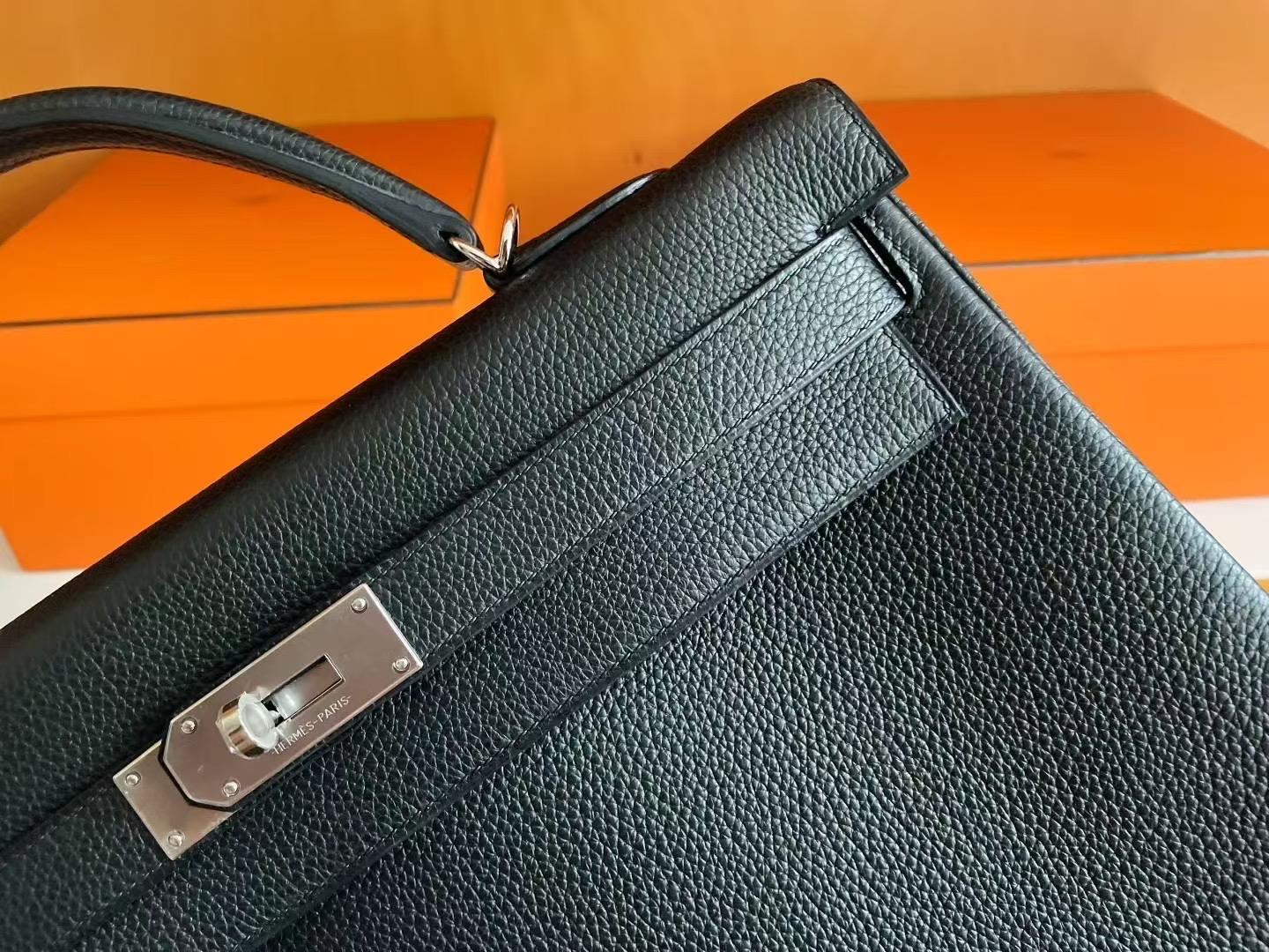 KL40 Togo Ck89 Noir