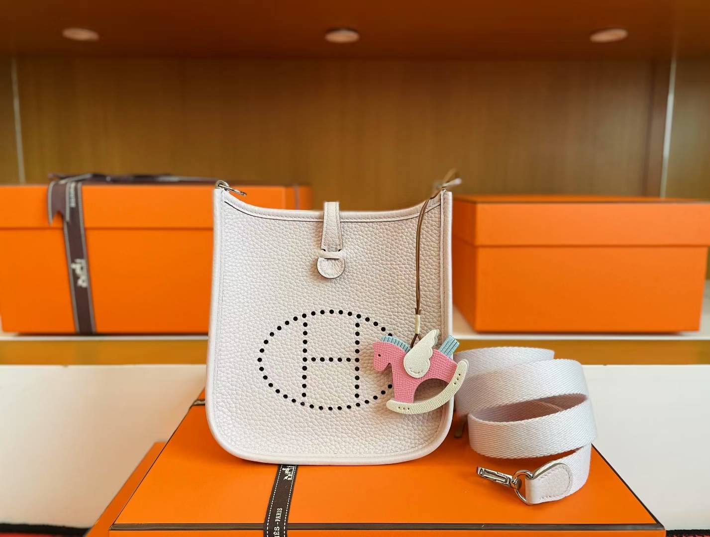 Evelyn bag