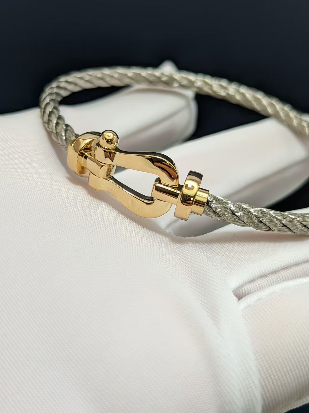 Fred bracelet 18k gold