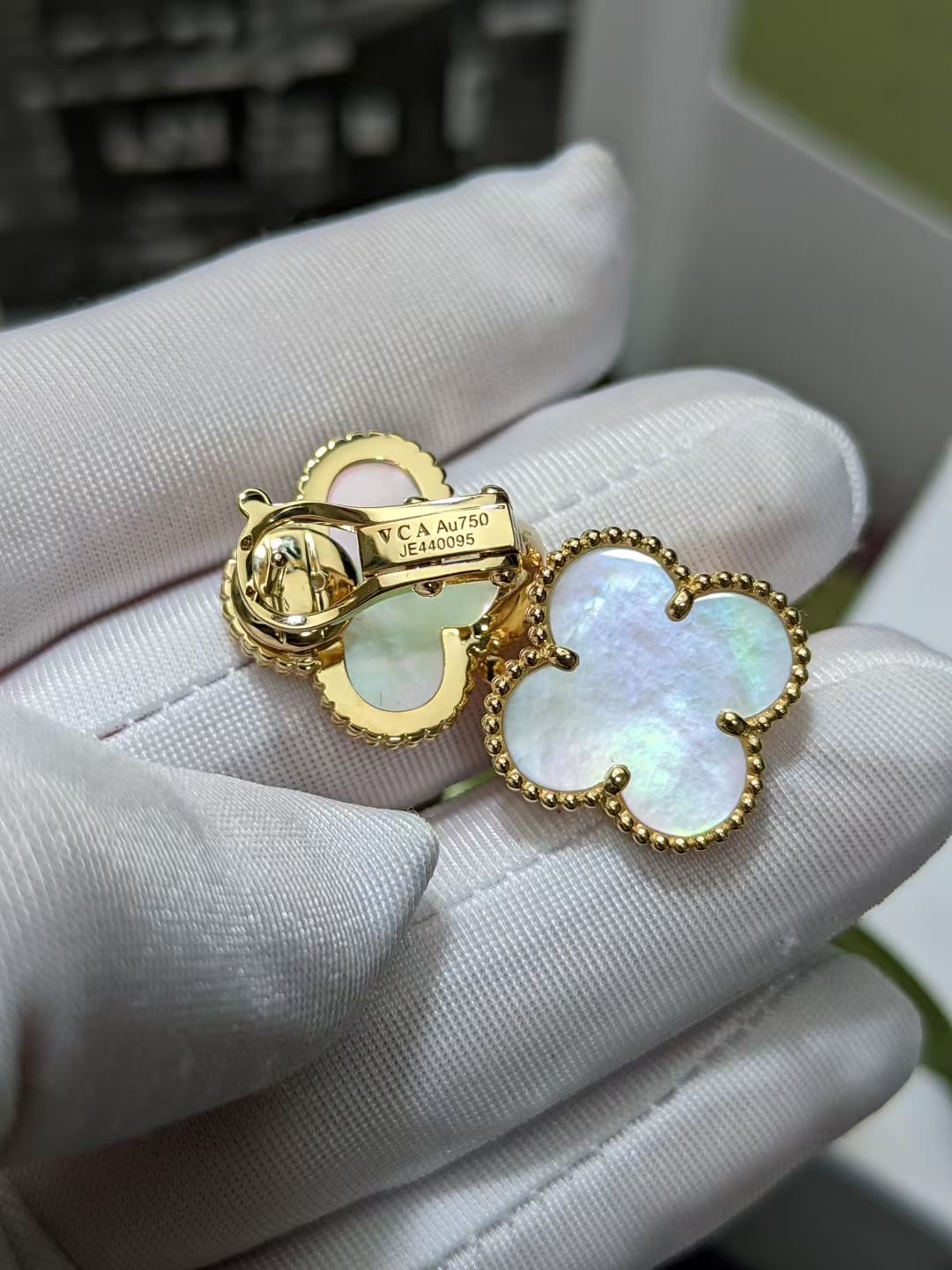 VCA Set Earring ang Bracelet
