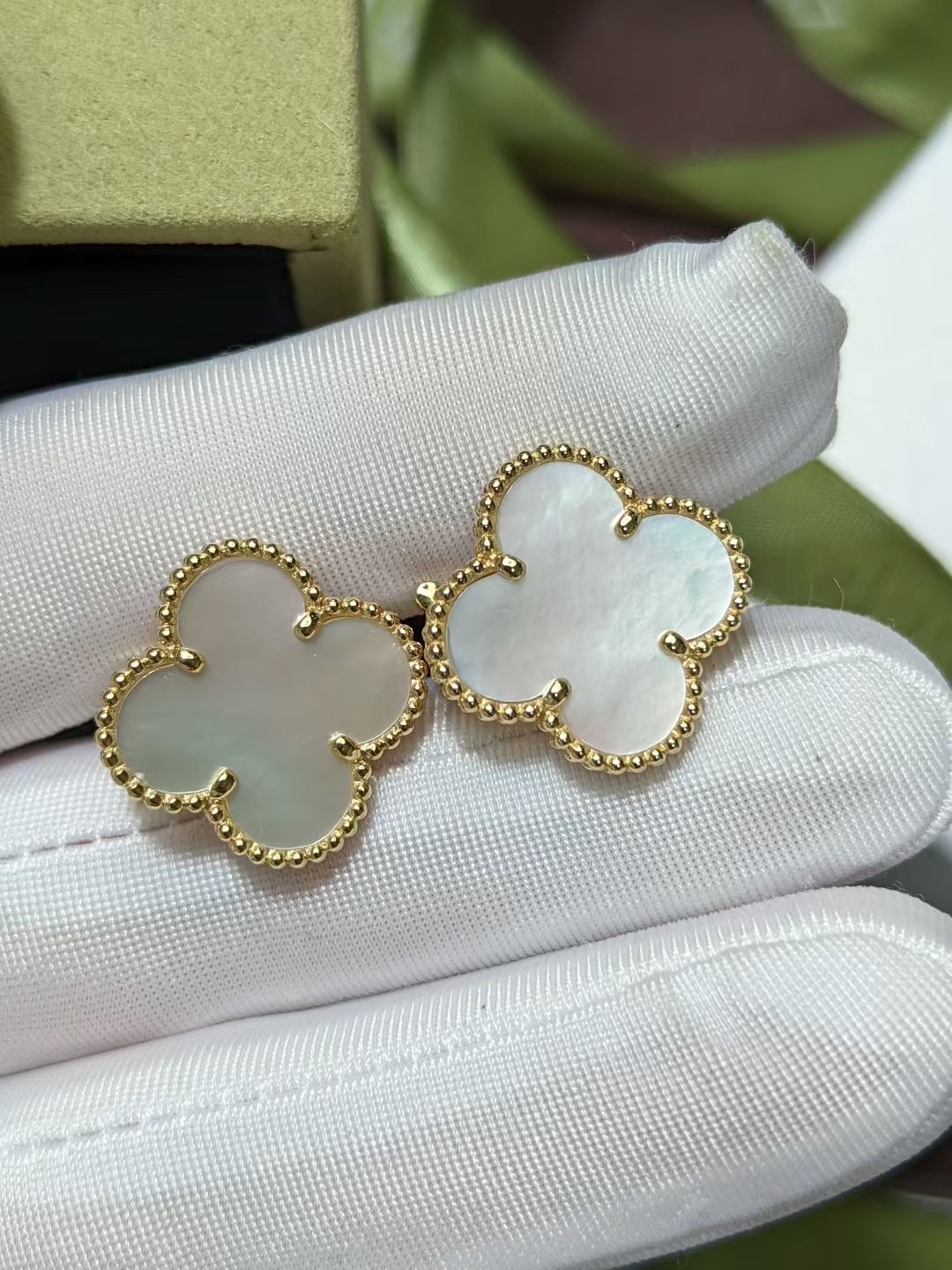 VCA Set Earring ang Bracelet