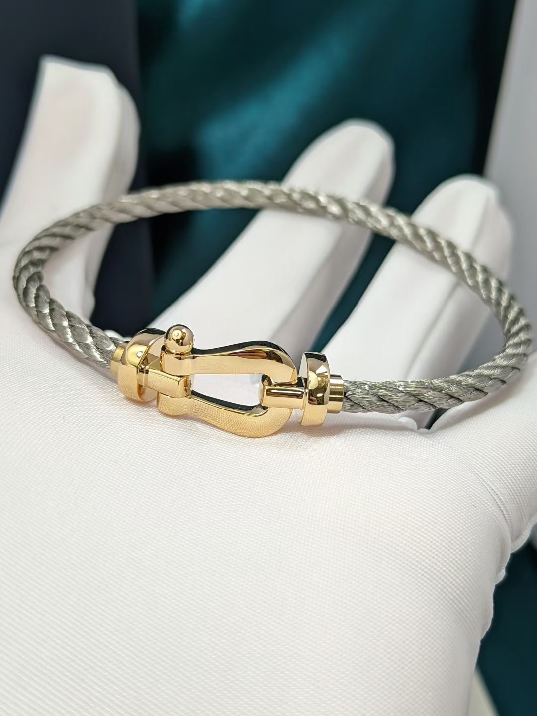 Fred bracelet 18k gold