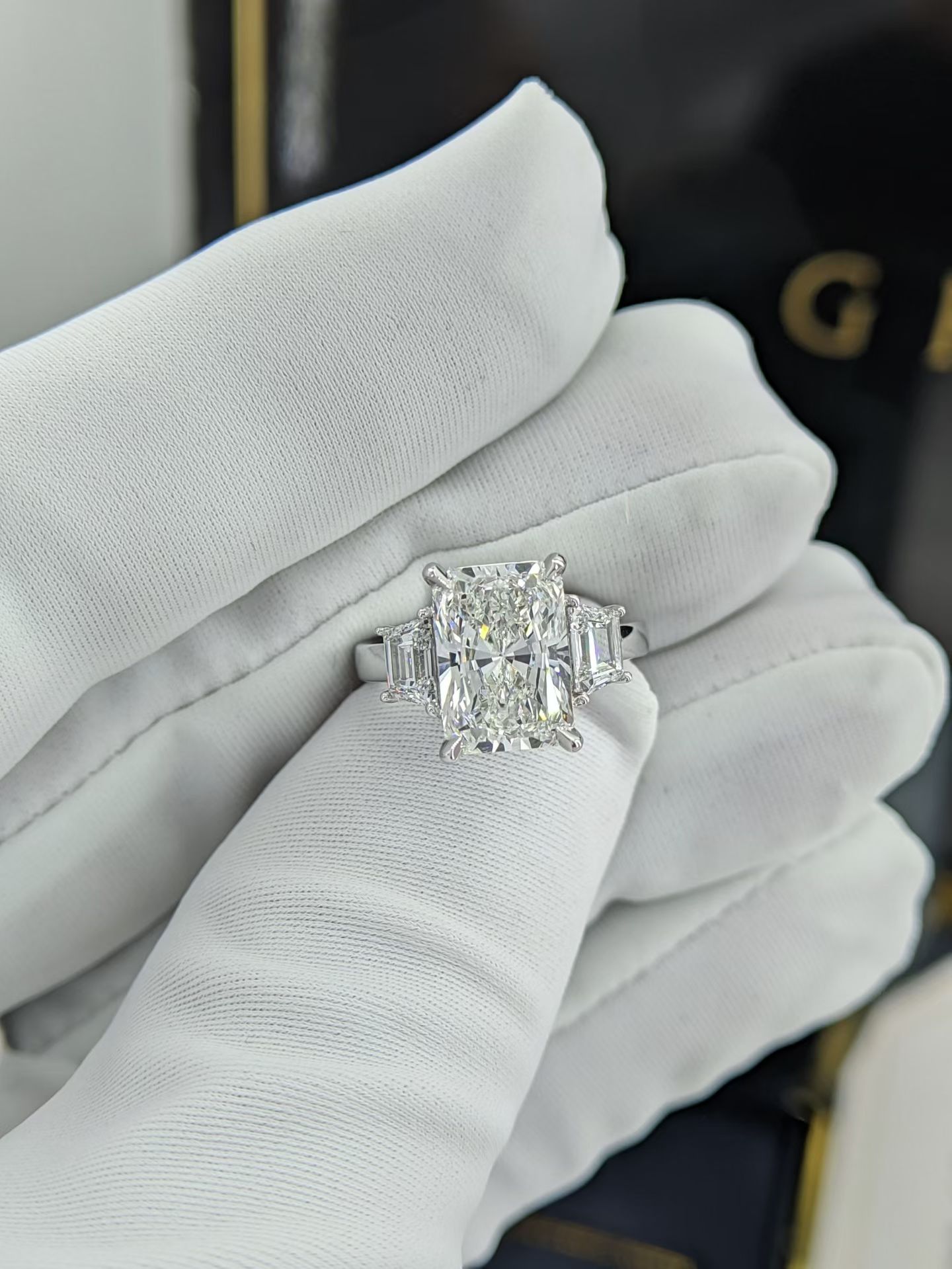 Graff Diamond ring