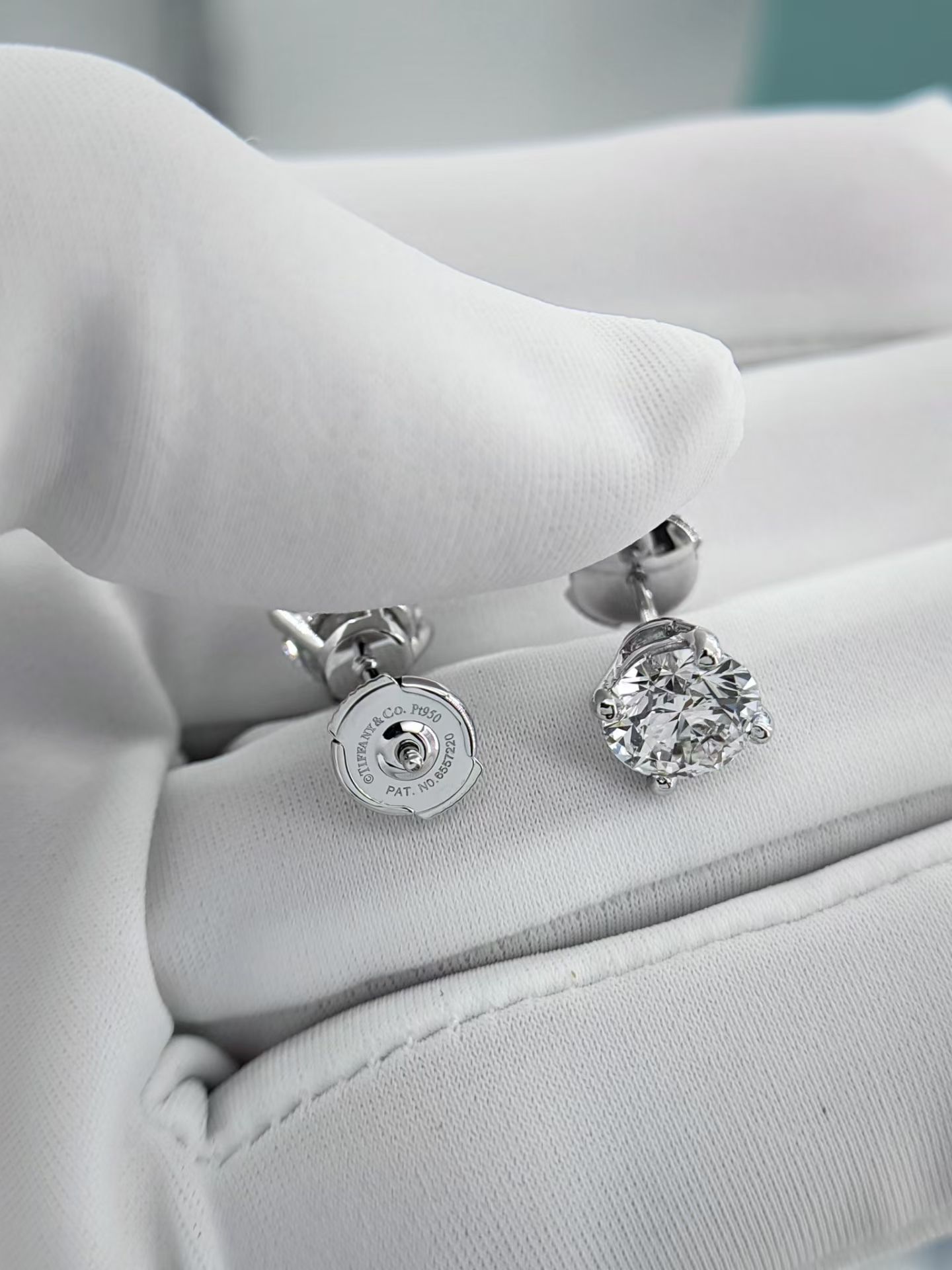 Tiffany Earing