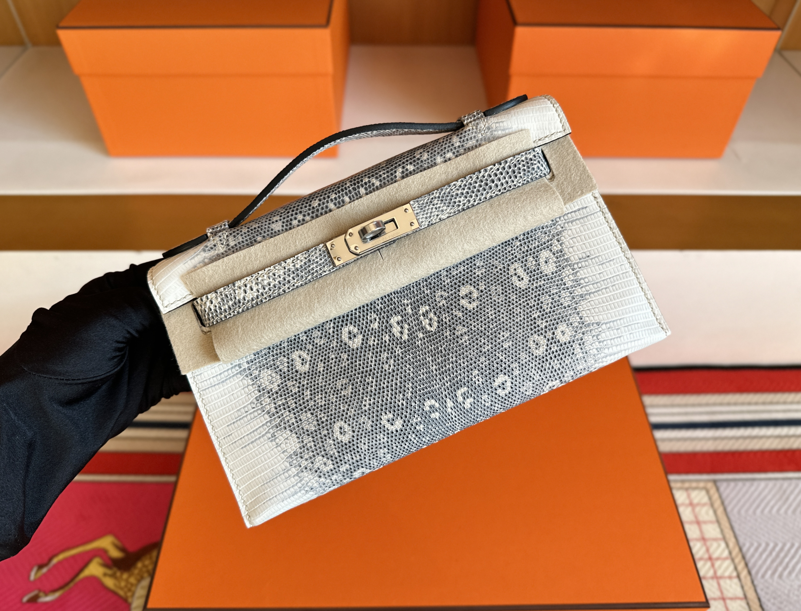KL Pochette Lizard Omber
