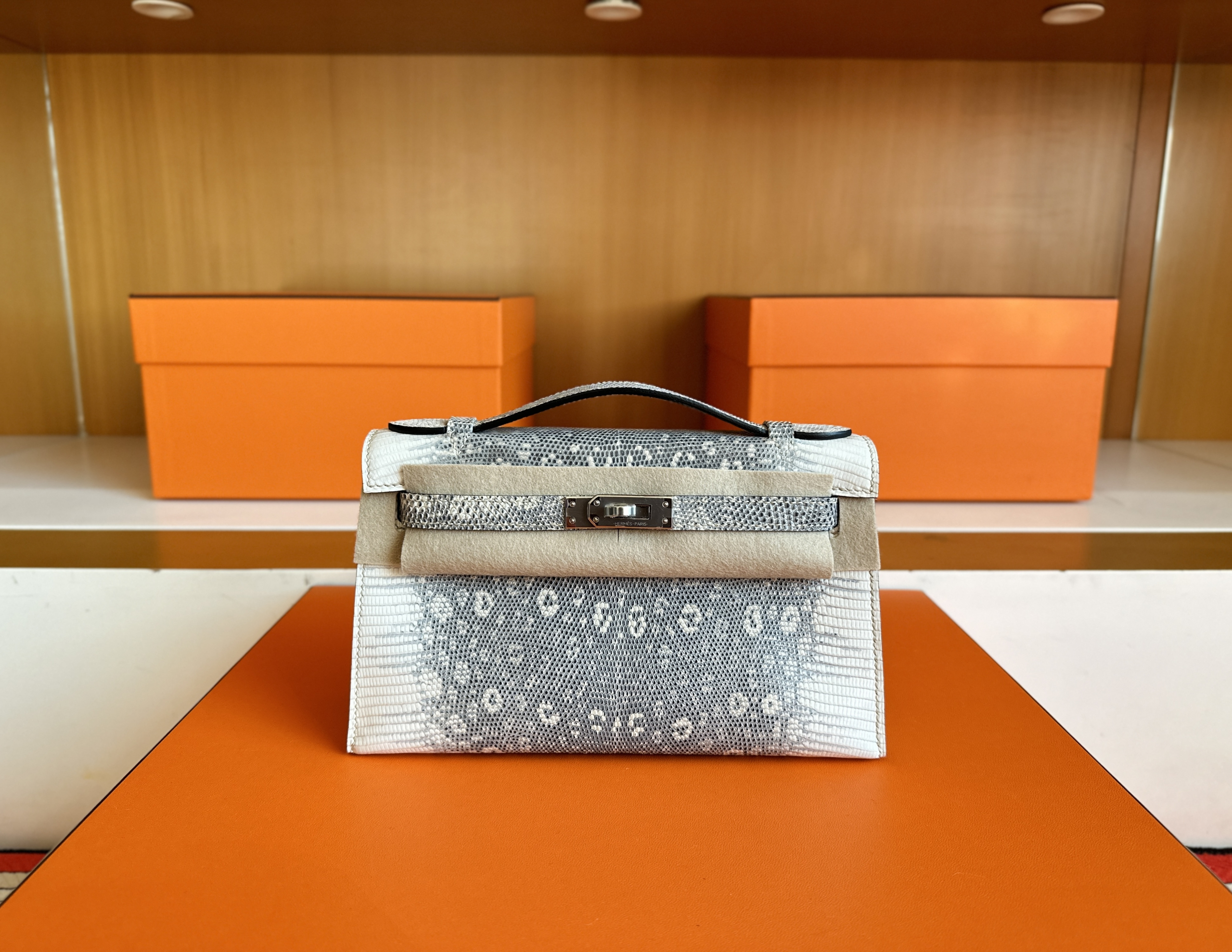 KL Pochette Lizard Omber