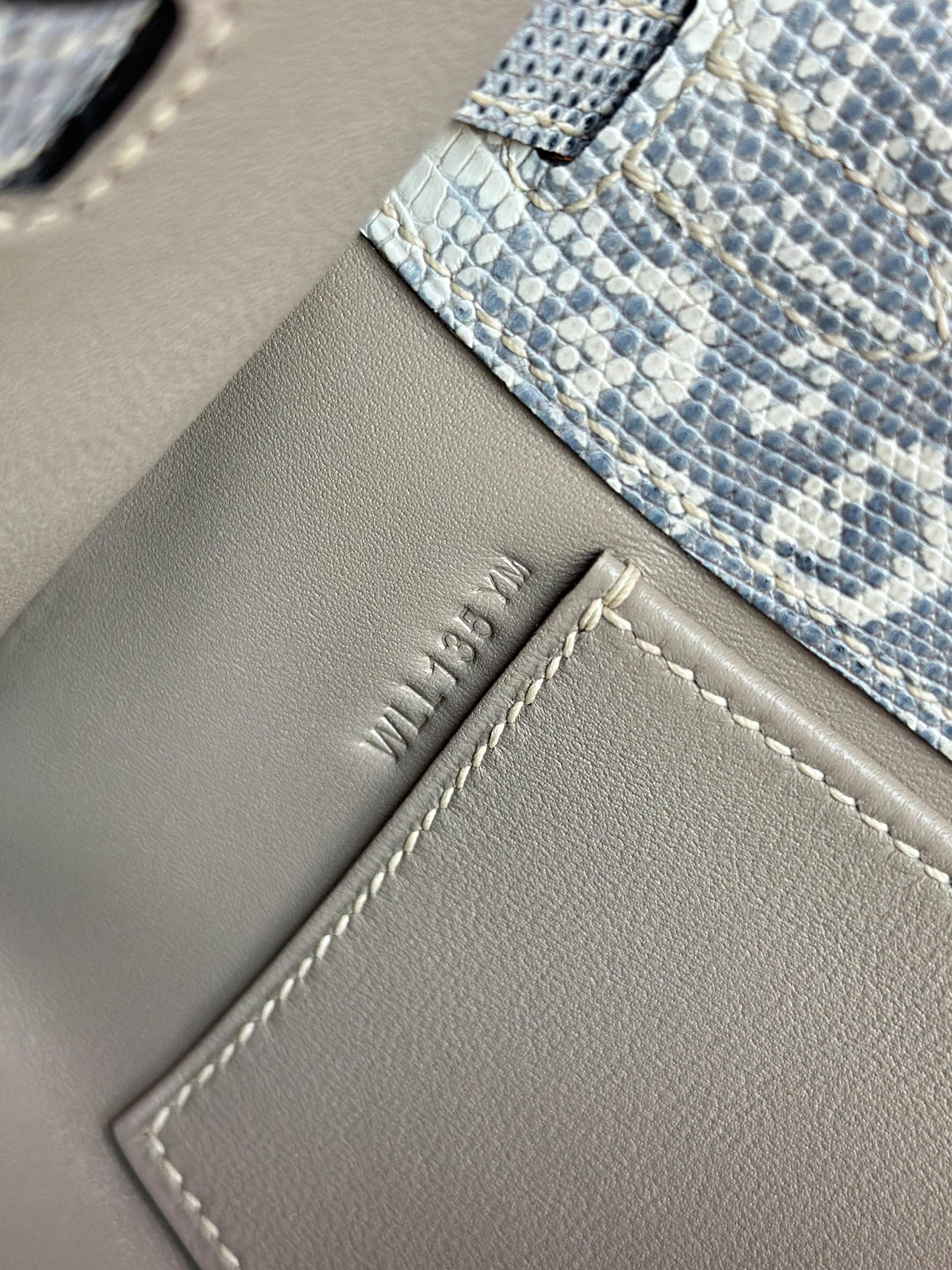 KL Pochette Lizard Omber