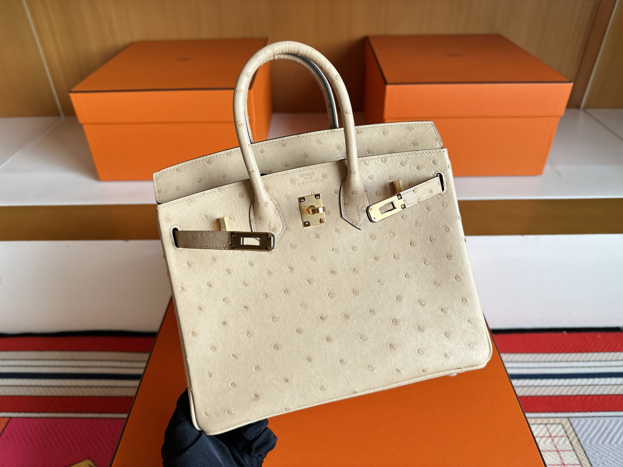 Bk25 Ostrich 0M Chai