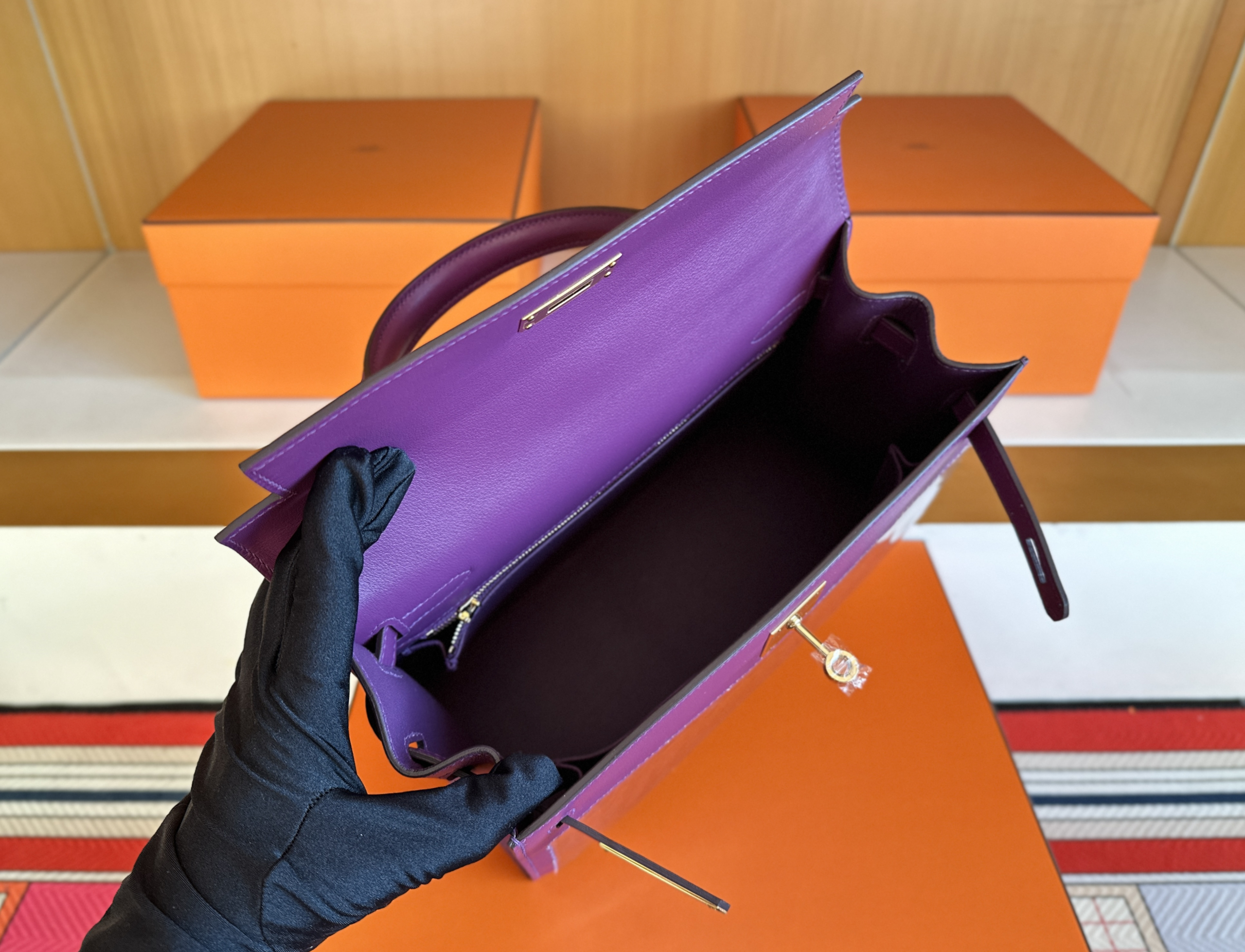 K28 Tadelakt Purple