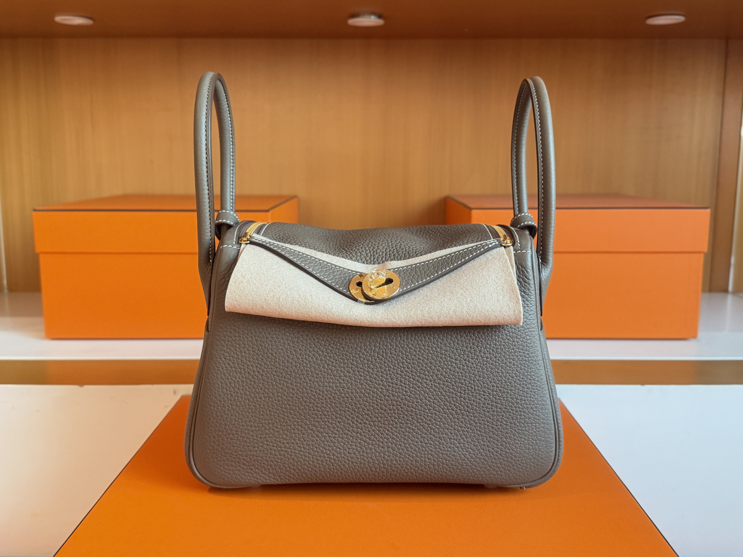 LD 26 Etoupe