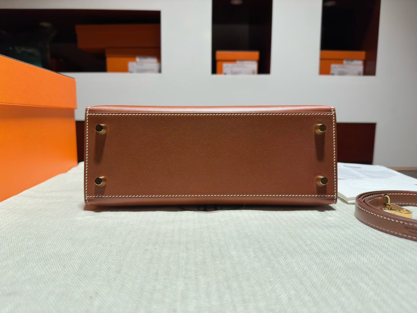 HM K25 Barenia