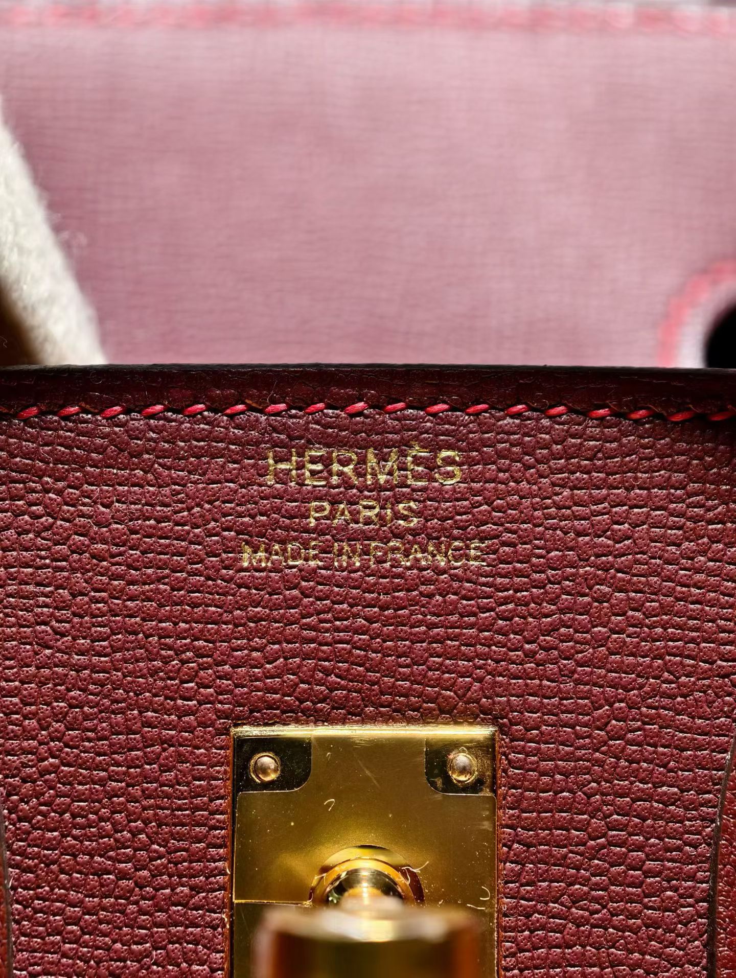 B25 Rouge H Madame