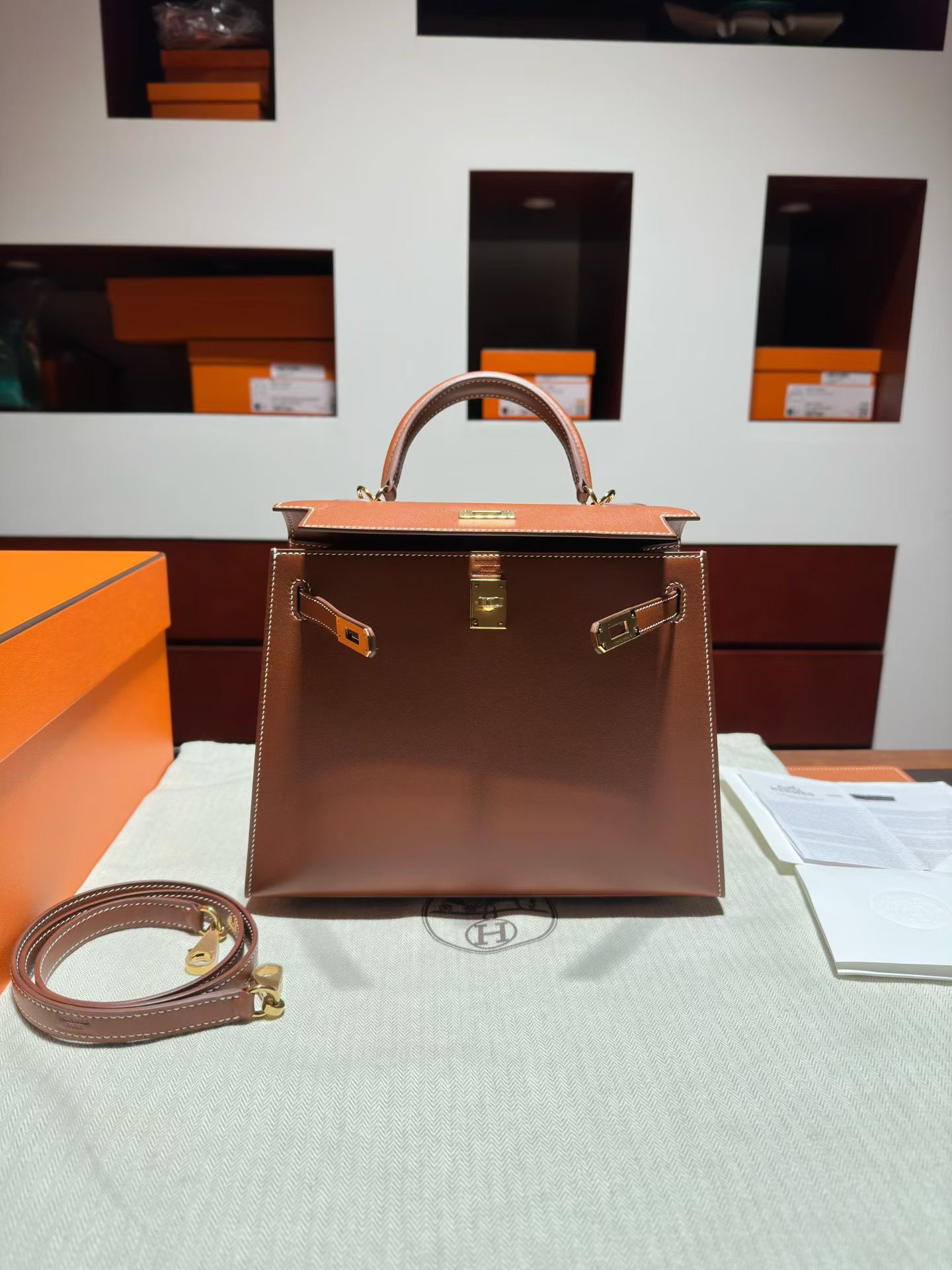 HM K25 Barenia