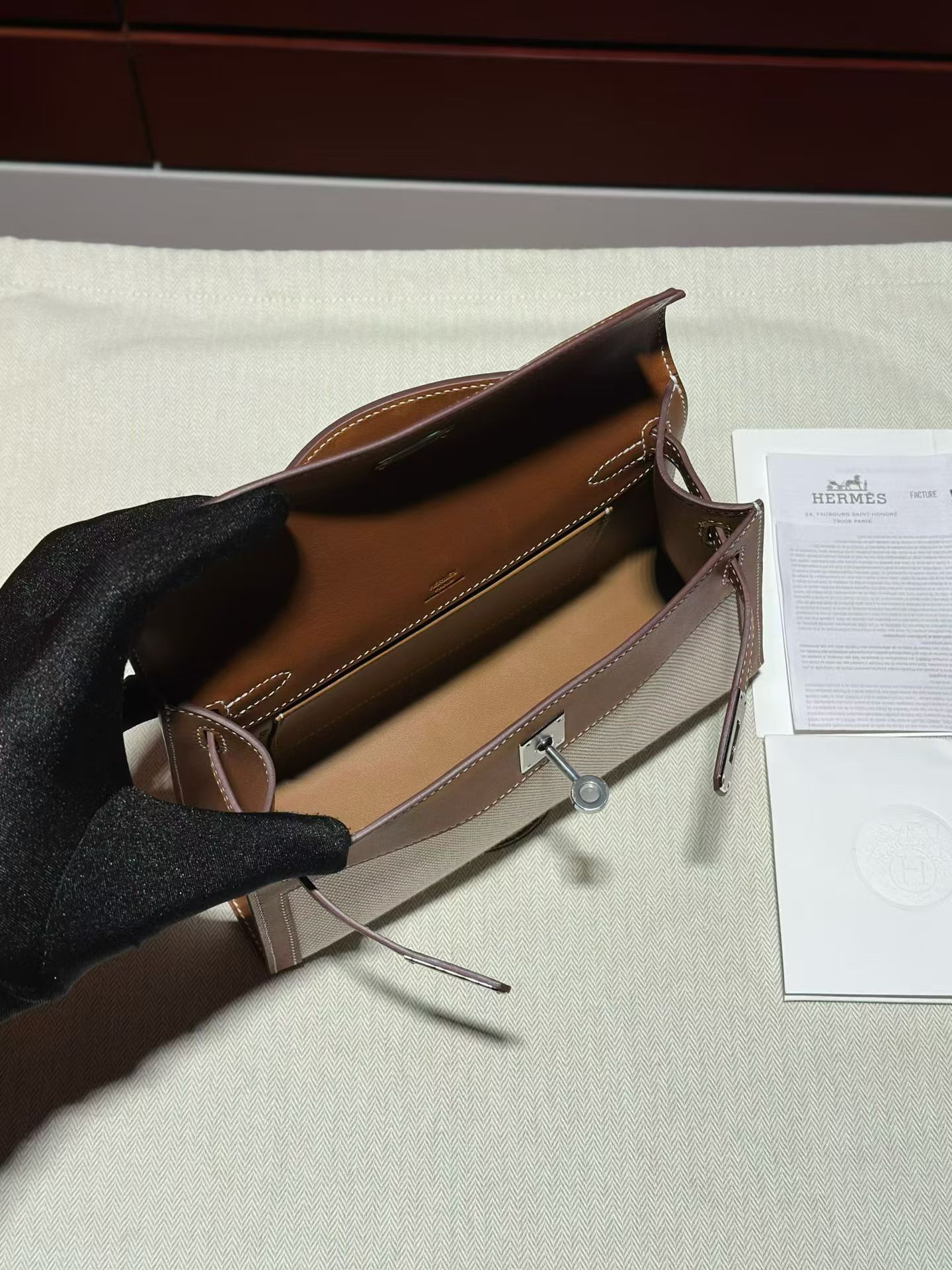 HM KL Pochette