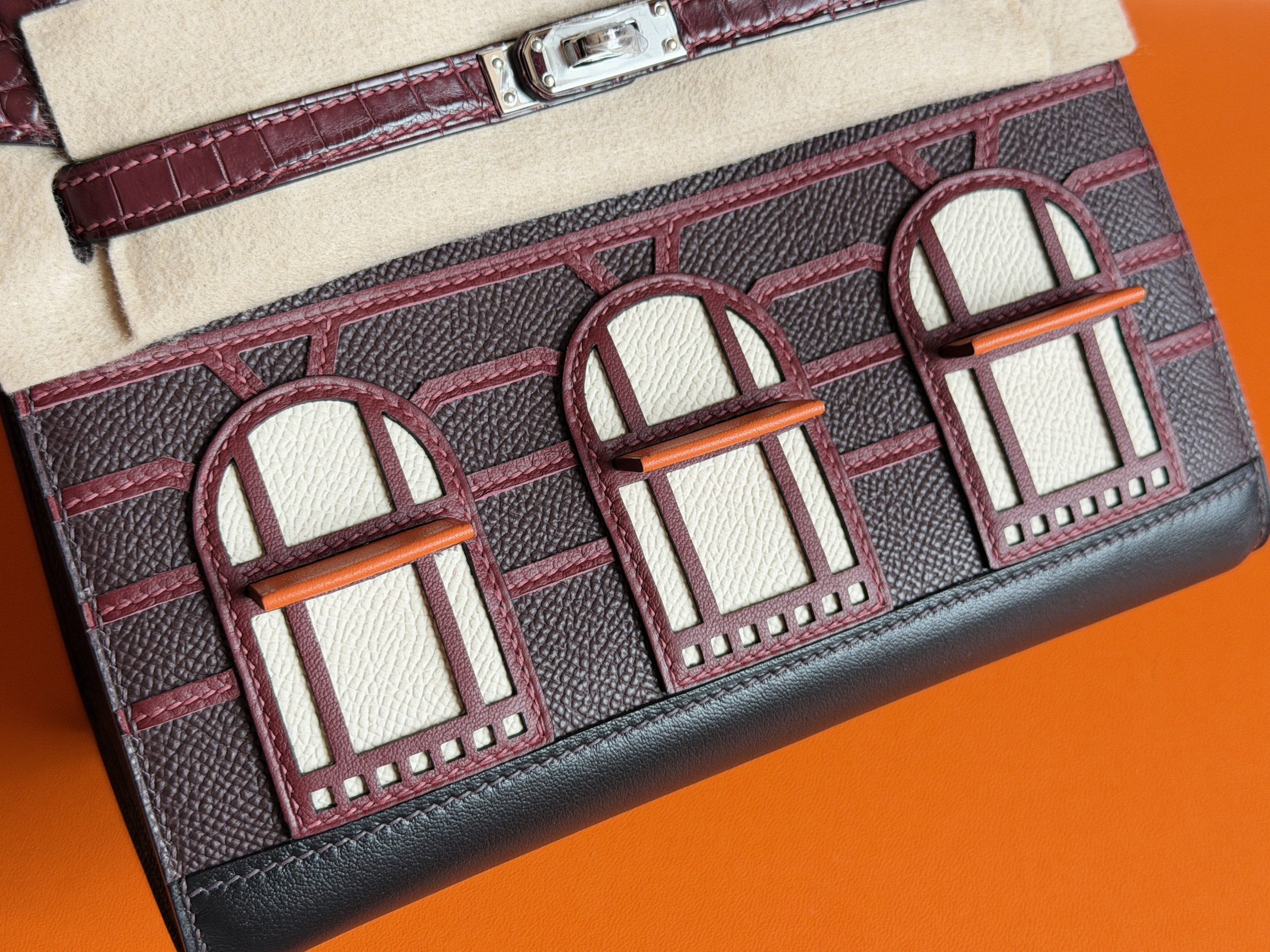 United Arab Emirates HM BK 20cm sellier Faubourg