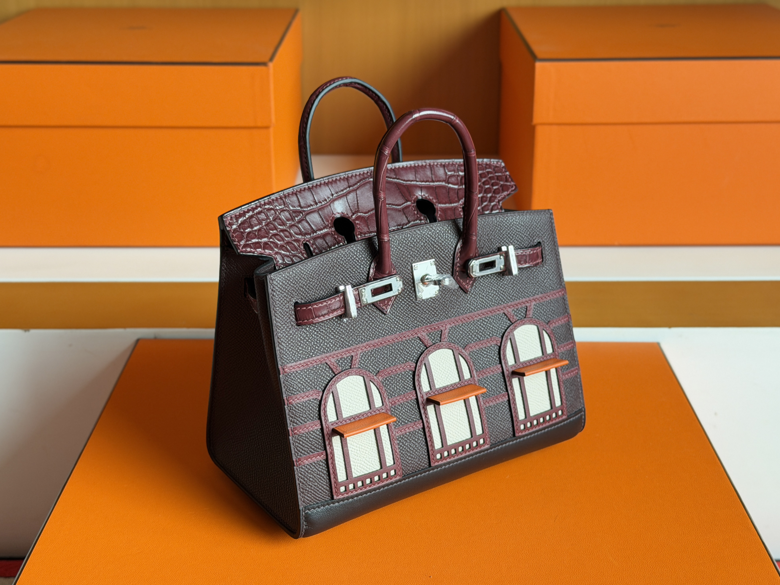 United Arab Emirates HM BK 20cm sellier Faubourg