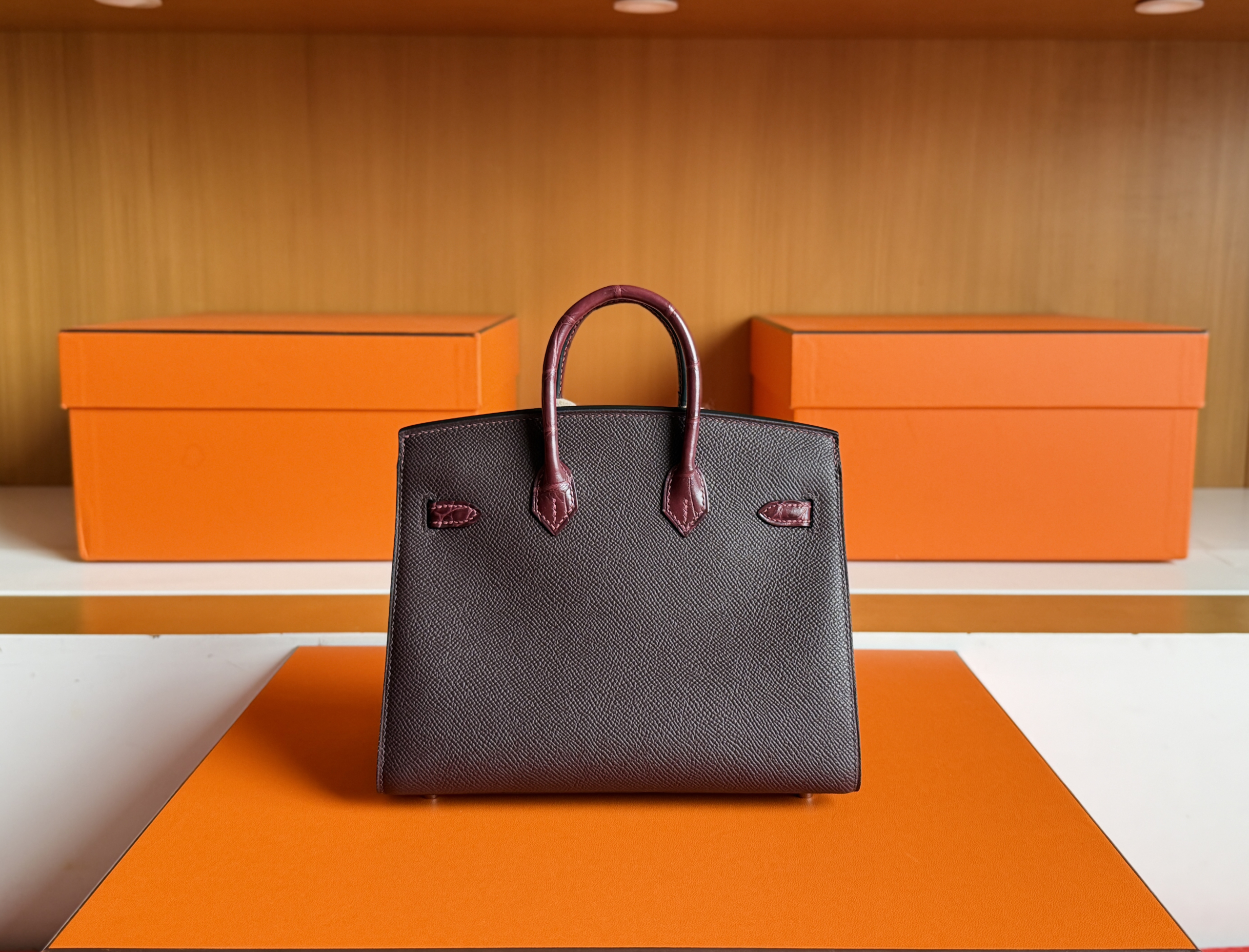 United Arab Emirates HM BK 20cm sellier Faubourg