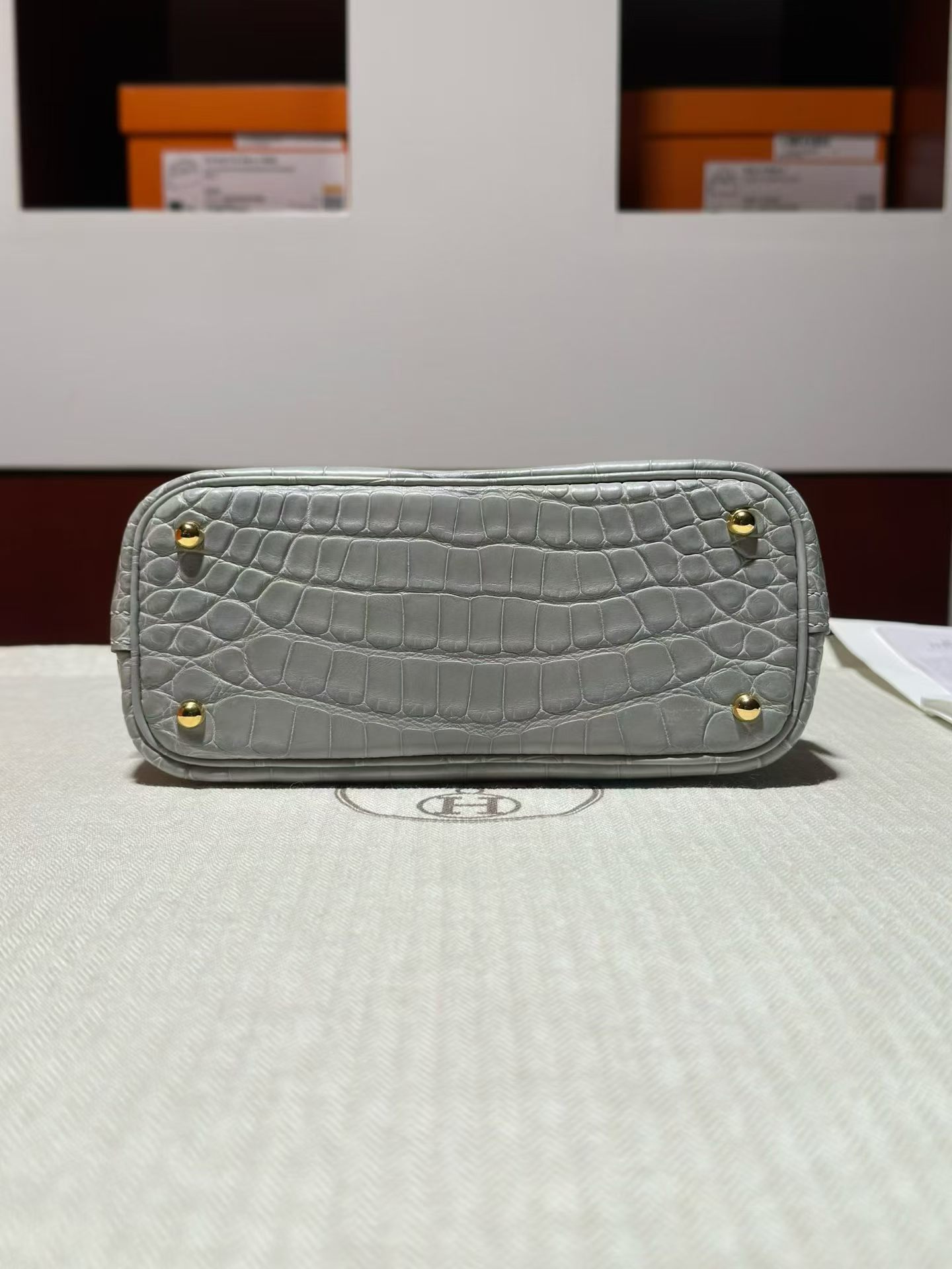 Mini bolide 雾面 Matt Alligator 🐊 8L beton 冰川白 vs 0V 水晶灰 白灰色的碰撞💥