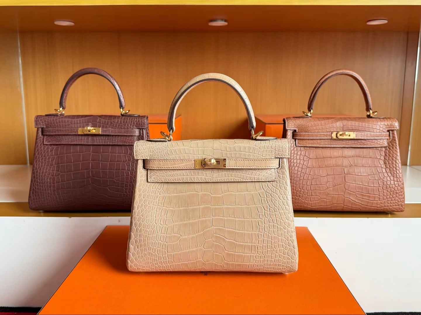 KL25 Crocodile Leather